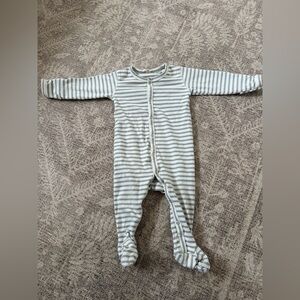 Quincy Mae Soft Gray Striped Footie